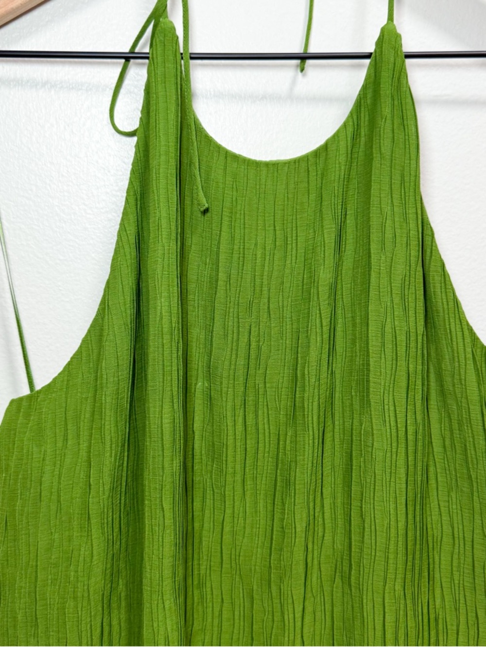 Banana Republic green halter plisse shift dress pleated summer resort vacation - Picture 3 of 11